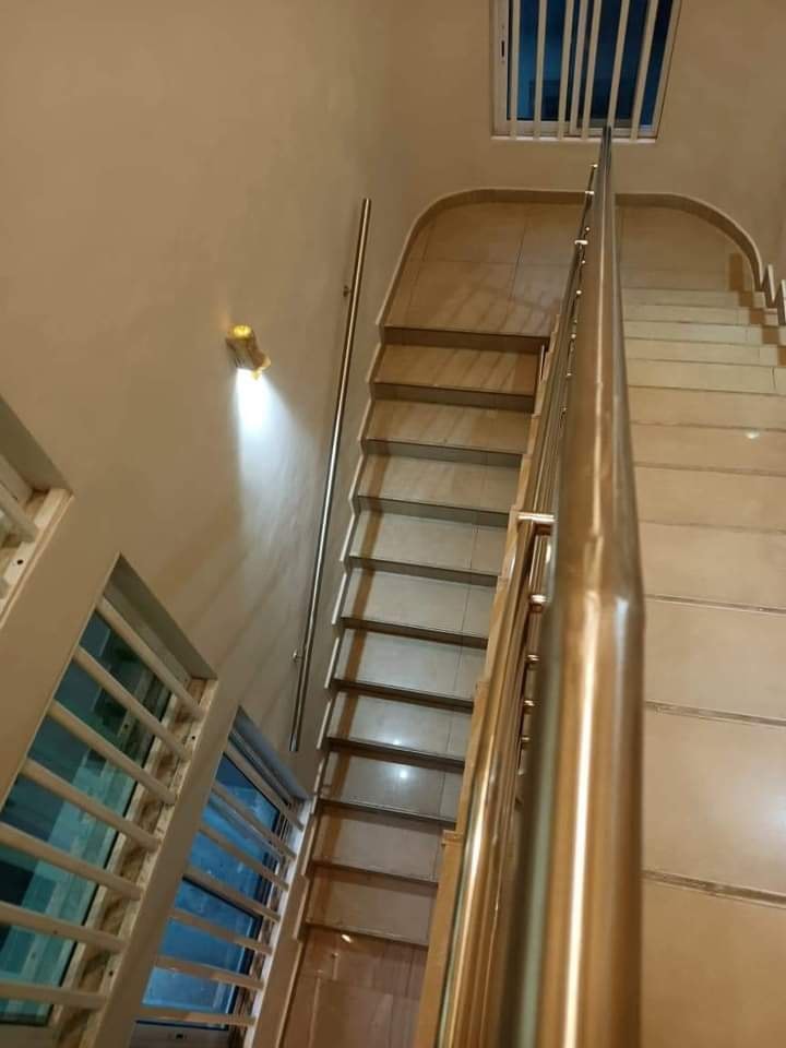 villa-nouvelle-construction-avec-piscine-a-louer-a-cotonou-akpakpa