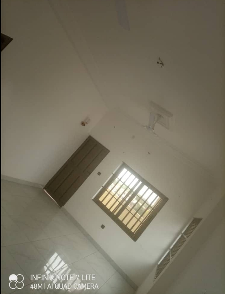 appartement-pour-bureau-ou-habitation-mis-en-location-a-agla